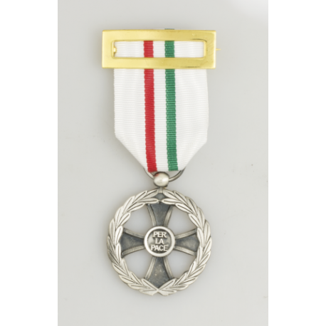 Medalla Cruz Conm. Mant. Paz Italia
